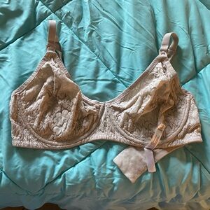 Lace nursing bra